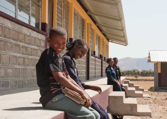 Äthiopische Kinder vor der Schule